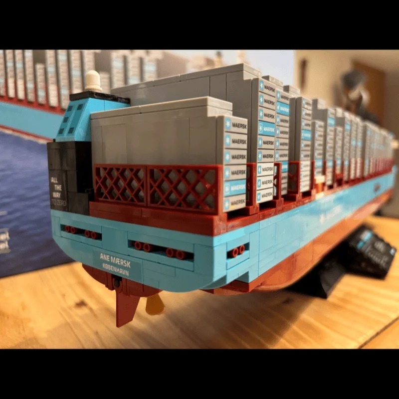 New 2026 Dual-Fuel Container V - Model Kit U Boat recension och pris